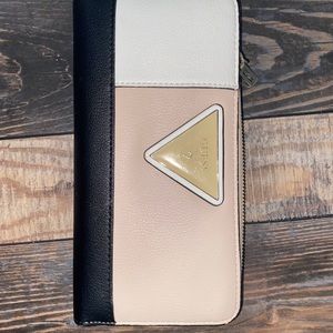 Guess Wallet